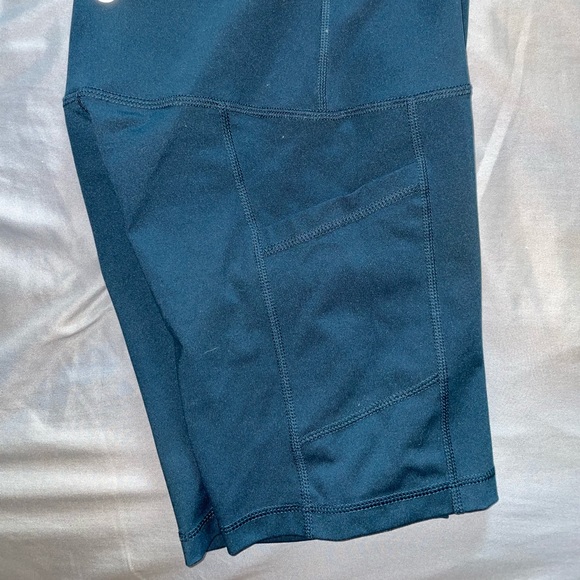 Bike shorts dark green color - Picture 2 of 3